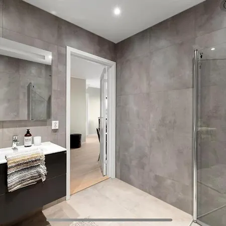 Ny Med Nydelig Utsikt Over Glomma! Appartement *
